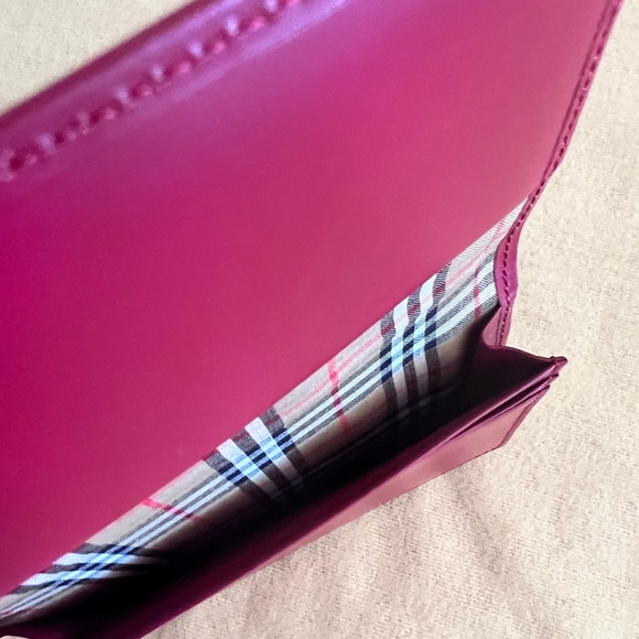 NIB Burberry Red Nova Check Card Case Unisex - Picture 2 of 8